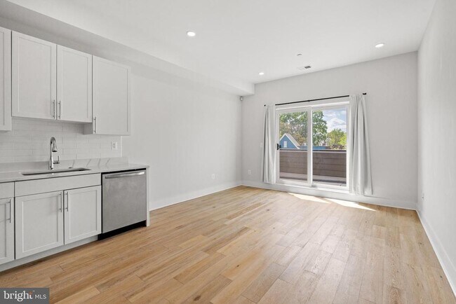 Foto del edificio - 1130 Penn St NE