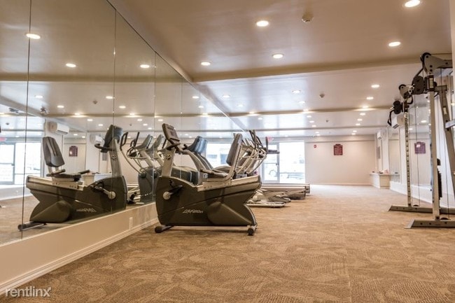 Building Photo - 411 Brinkerhoff Ave