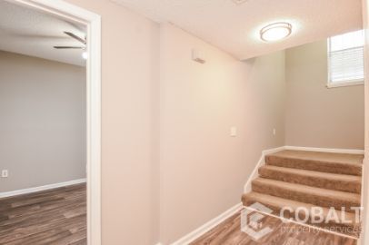 Foto del edificio - 987 Collier Rd NW