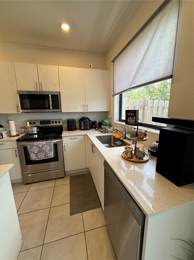 Building Photo - 13266 SW 285th St