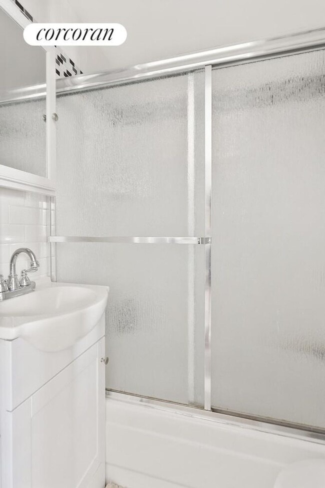 Foto del edificio - 117 Roebling St