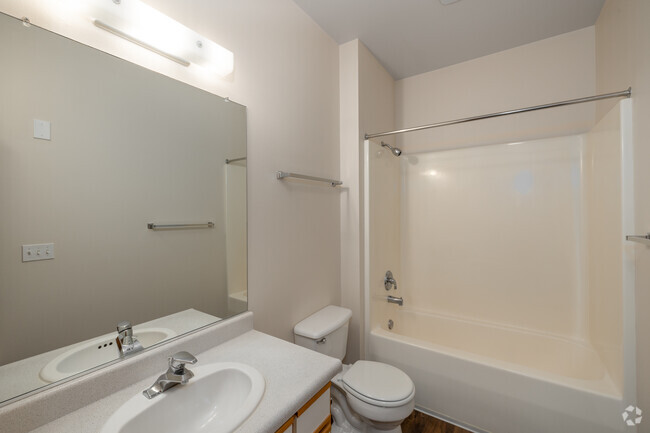 2BR, 2BA - 937SF - The Yards at Union Station