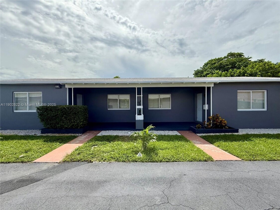 Foto principal - 2213 Madison St