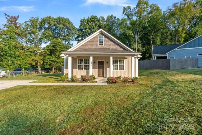 Building Photo - 6231 Rockwell Blvd