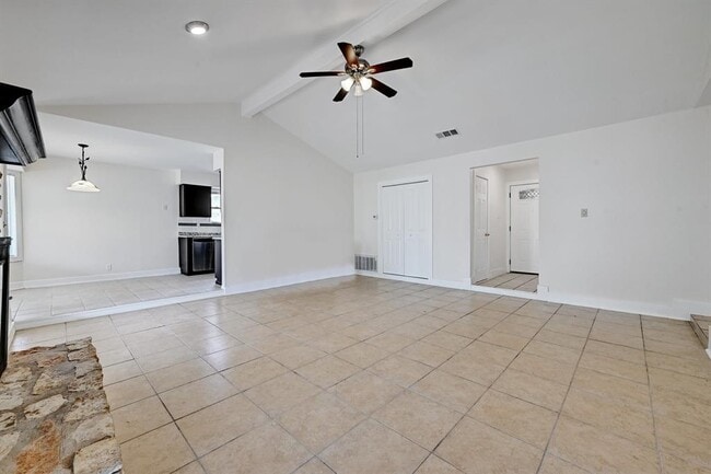 Foto del edificio - 509 Greenway Dr