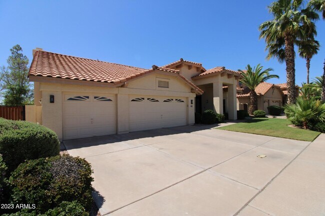 Building Photo - 3240 S Ambrosia Dr