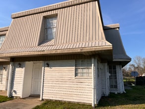 Building Photo - 104 Tara Dr