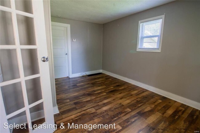 Building Photo - 3 br, 2 bath House - 6541 Etzel
