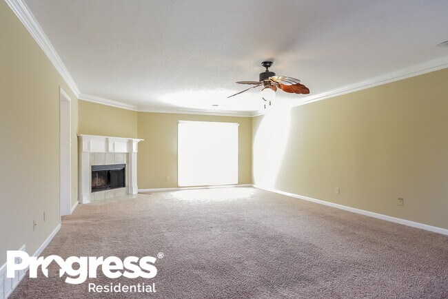 Building Photo - 300 N Ericson Rd