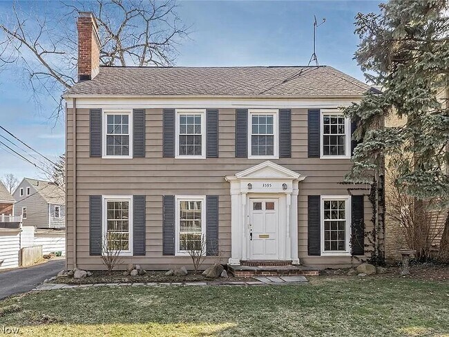 Front of house - 3595 Glencairn Rd