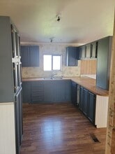 Building Photo - 890 2nd St
