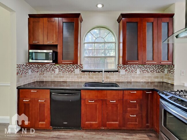 Foto del edificio - 2616 Belmont Ct