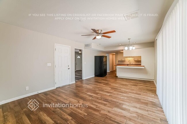 Building Photo - 2155 E Birchwood Ave
