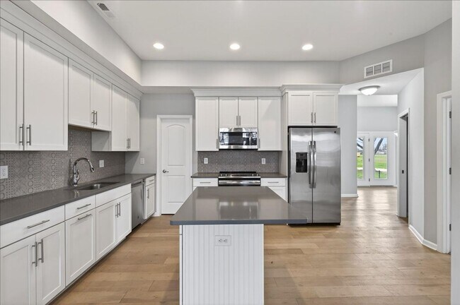 Foto del edificio - 7147 Governors Row