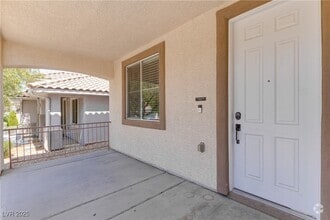 Building Photo - 11057 Village Ridge Ln