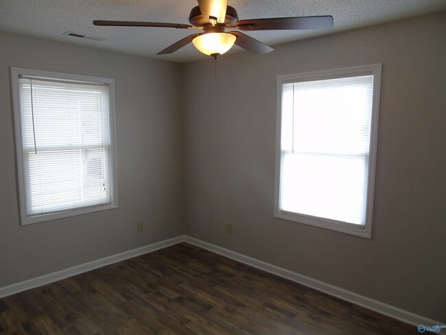 Foto del edificio - 1503 Rison Ave NE