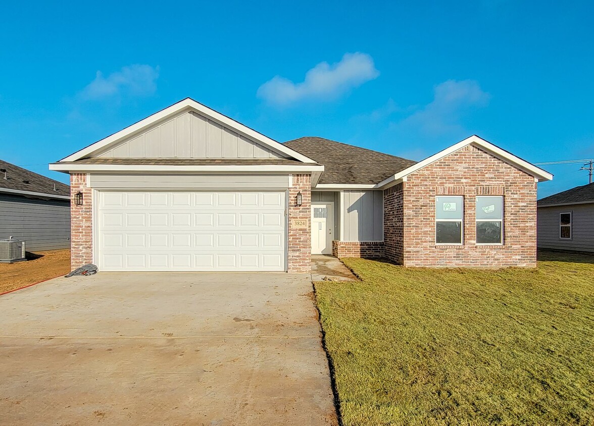 Foto principal - 3 BR/2 BA in Corsicana!