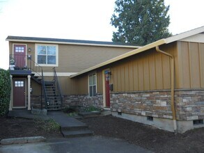 Building Photo - 1910-1914-1914 N Rosa Parks Way