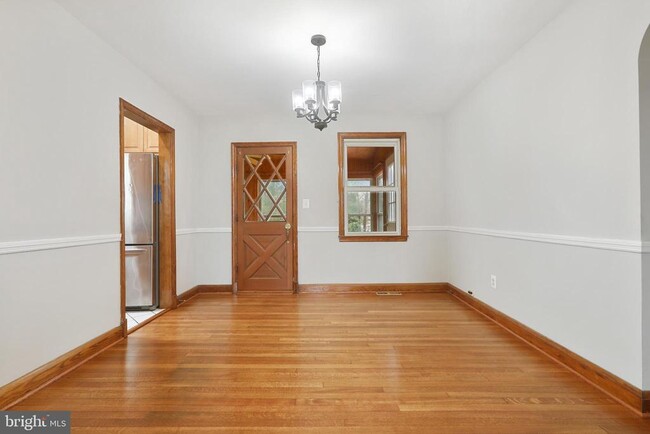 Foto del edificio - 7604 Queen Anne Dr