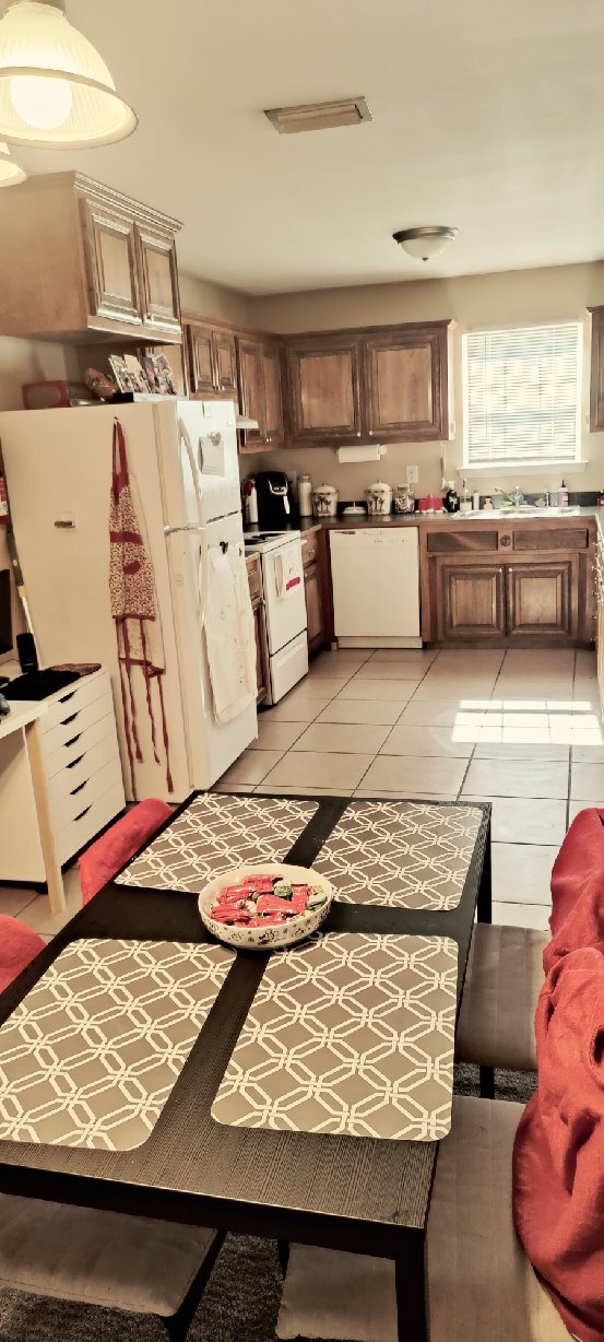 Dining room looking toward kitchen - 214 Pine St