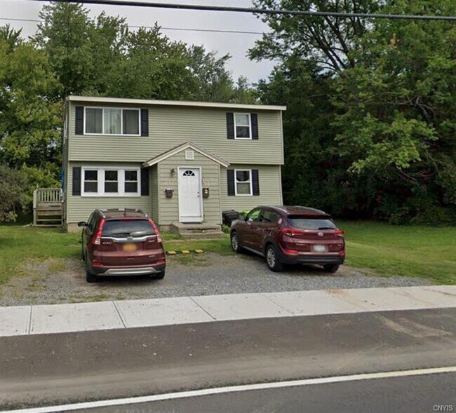 Building Photo - 303 Church St