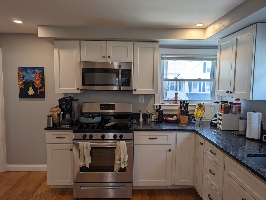 Primary Photo - 11 Kearney St