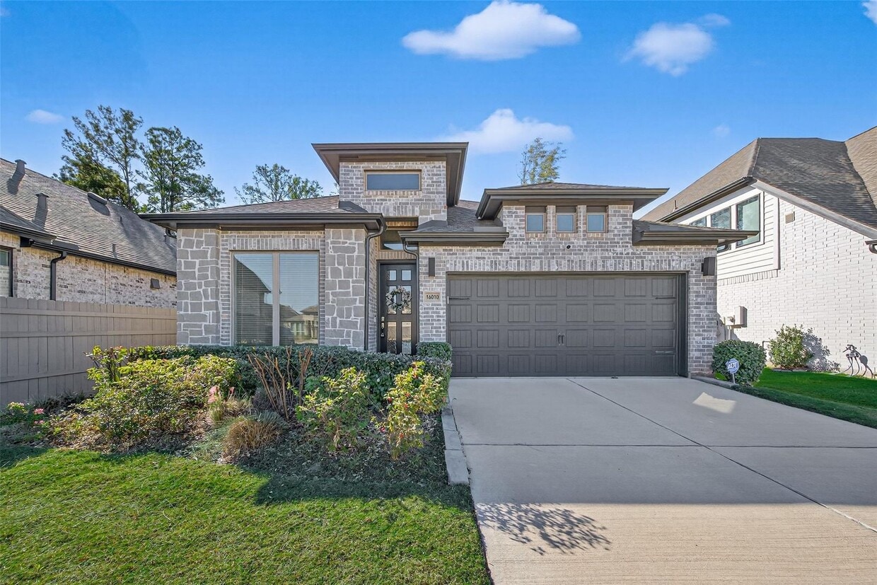 Primary Photo - 16010 Harvest Moon Ct