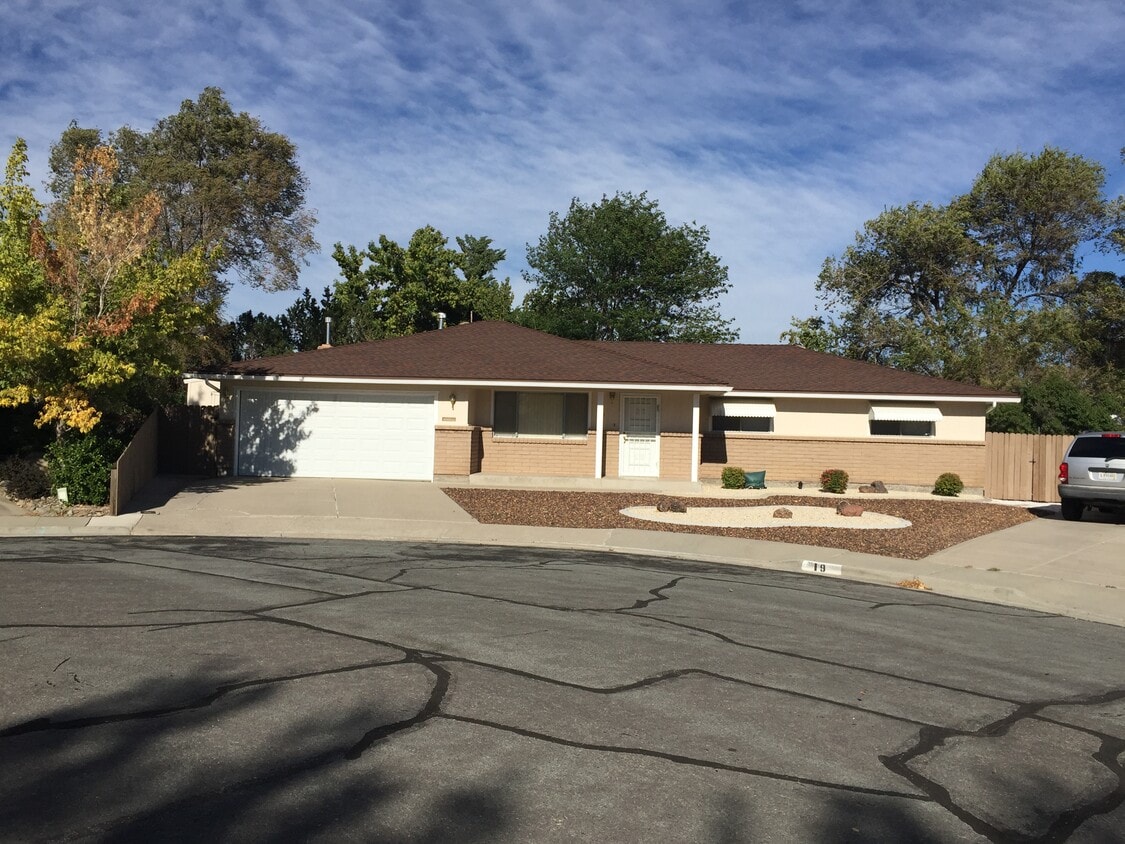 19 Bodie Dr, Carson City, NV 89706 House Rental in Carson City, NV