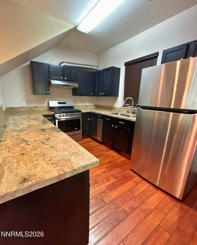 Foto del edificio - 1319 Powell Ln