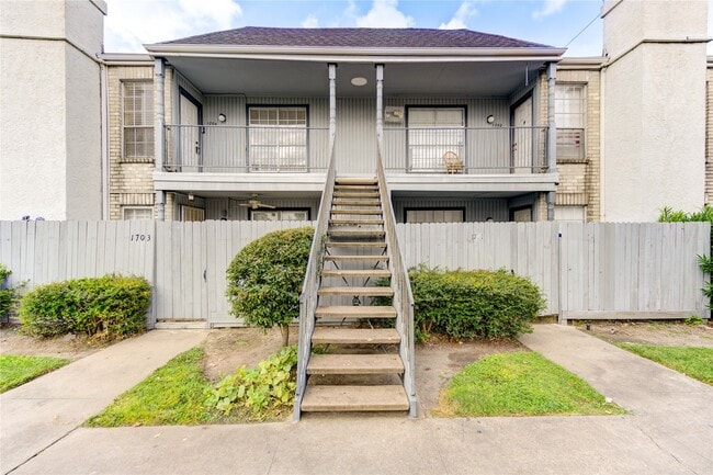 Foto del edificio - 6606 De Moss Dr