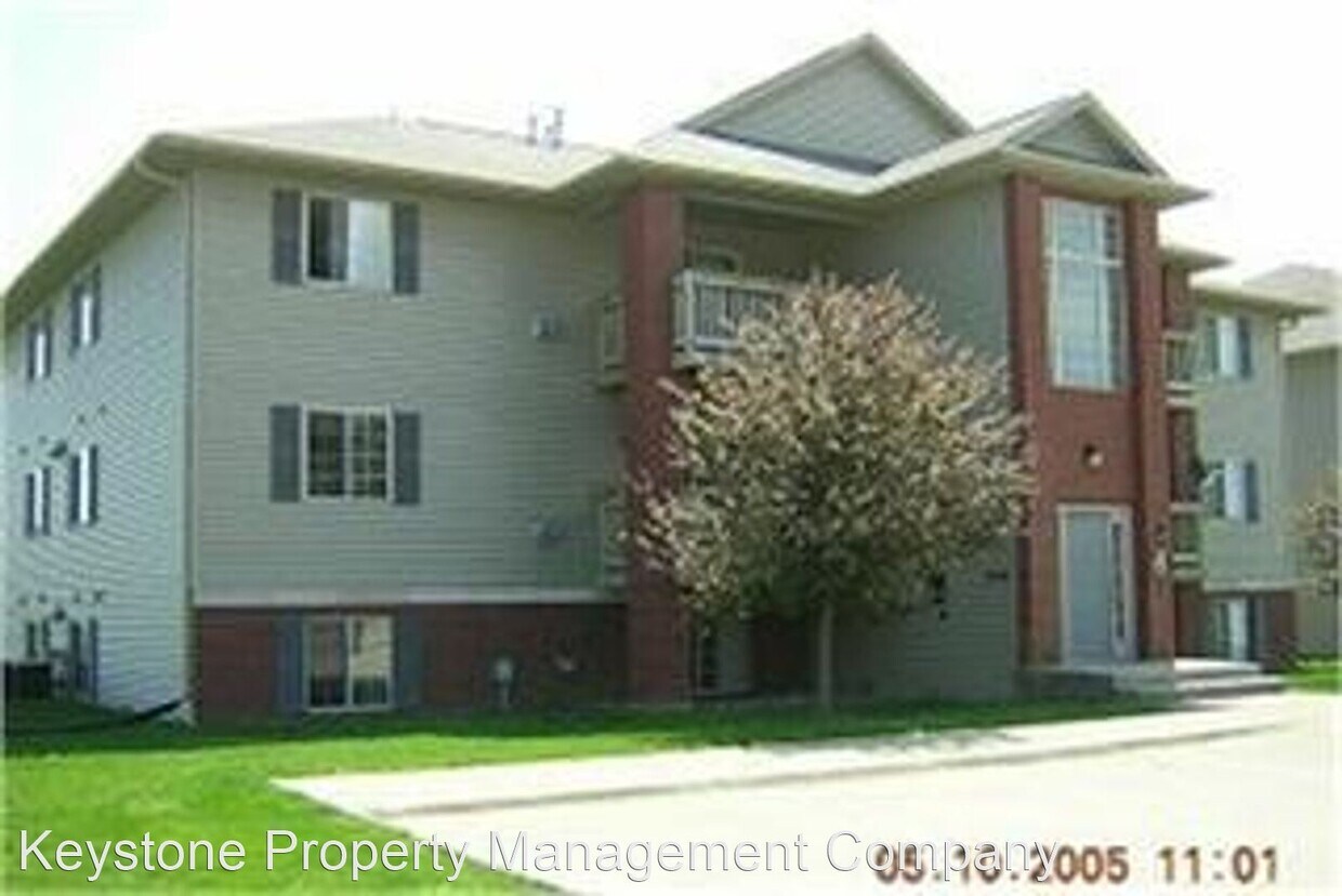 Primary Photo - 2 br, 1 bath House - 2262 Holiday Rd #102
