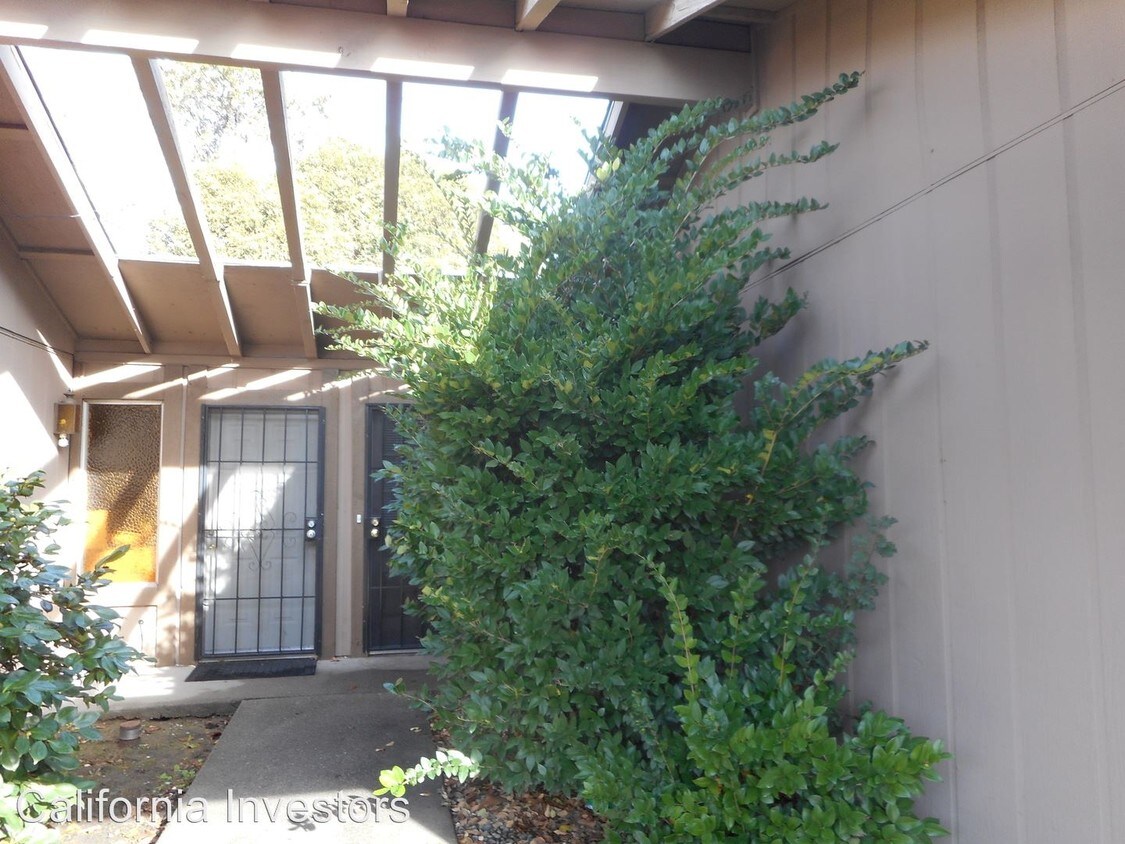 Foto del edificio - 7805 Sun Hill Dr