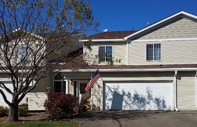 Foto del edificio - Nice 2 Bedroom 1.5 Bathroom Townhome in Hudson