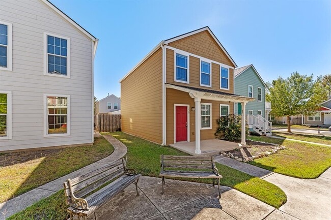 Building Photo - 220 Trestle Tree