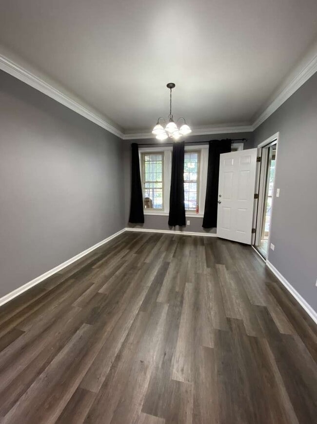 Building Photo - 5652 W 64th St