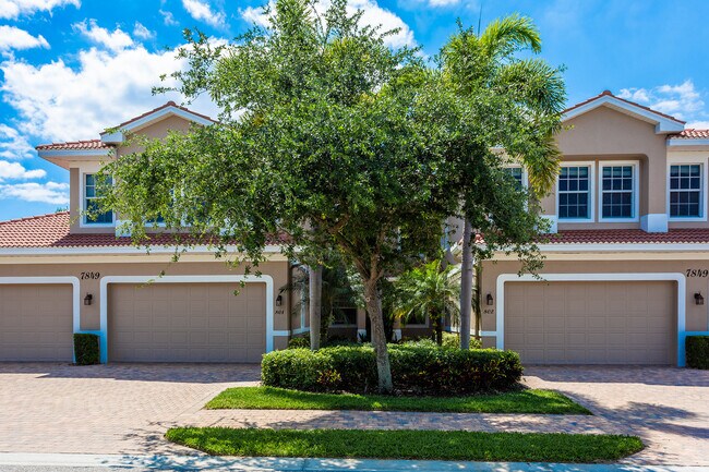 Building Photo - 7849 Hawthorne Dr