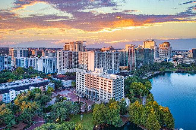Building Photo - MAA Parkside