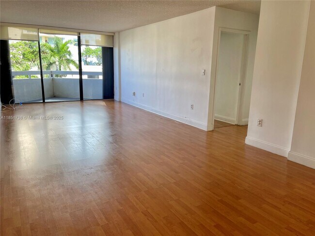 Foto del edificio - 2501 Brickell Ave