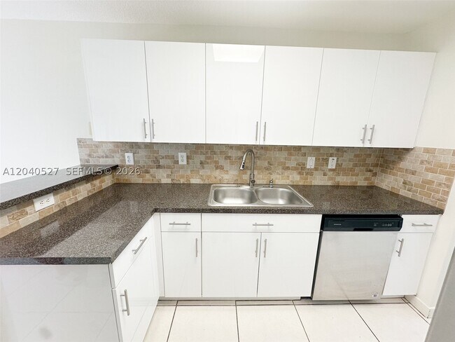Foto del edificio - 2150 NW 171st Terrace