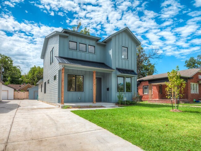 Foto del edificio - 2114 NW 20th St