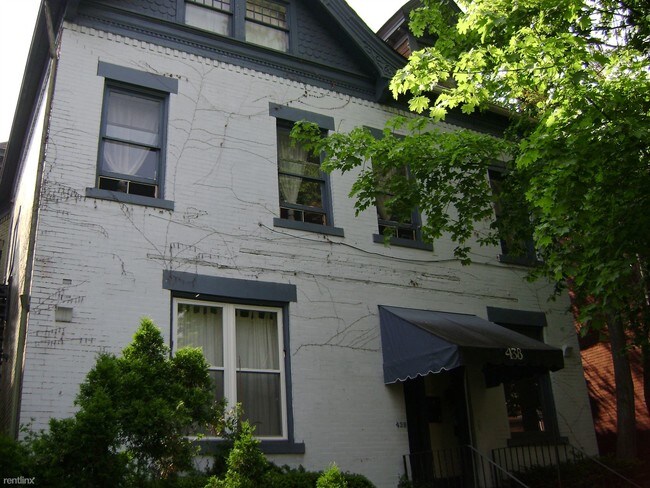 Foto del edificio - 1 br, 1 bath  - 438 S Graham St  August