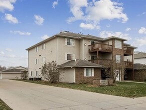 Building Photo - 627 Kimberlite St