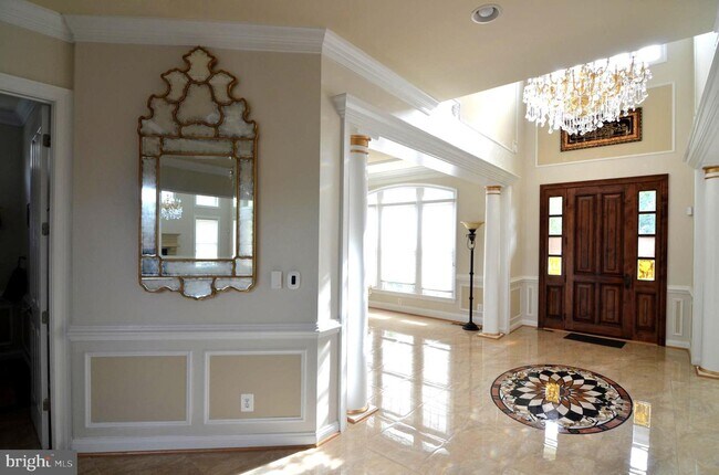 Building Photo - 1583 Maddux Ln