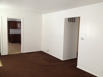 Foto del edificio - 7233 E 35th St