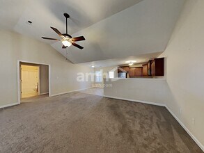 Building Photo - 2009 Slayton Dr
