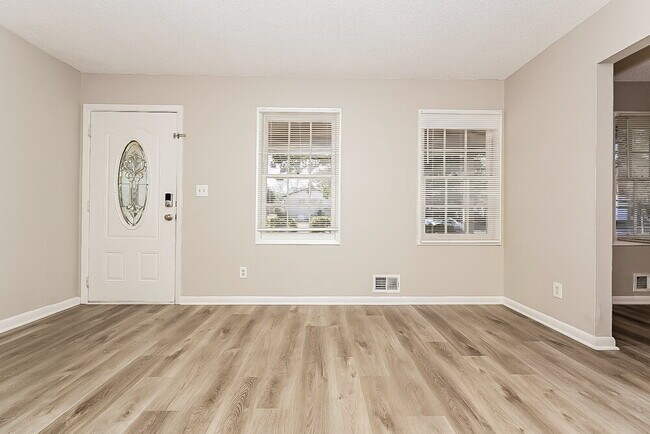 Building Photo - 5407 Brittany Trail