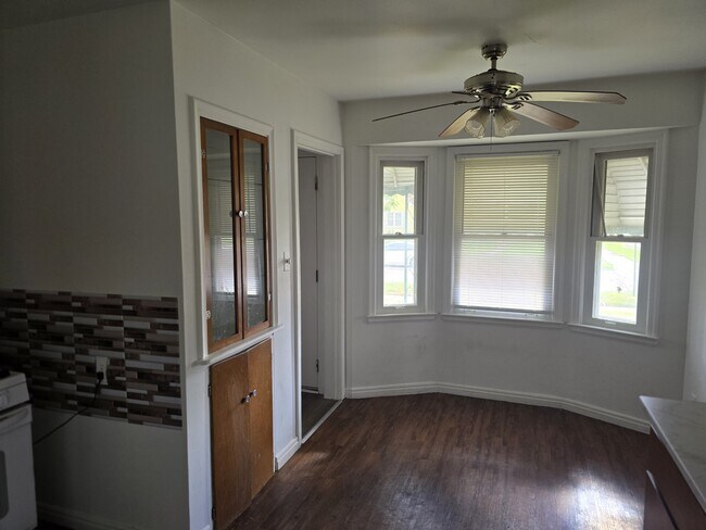 Foto del edificio - 15603 Lappin St