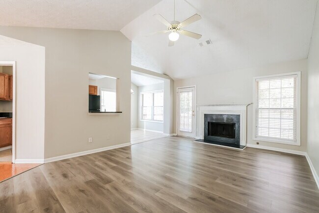 Foto del edificio - 579 Northfield Ct