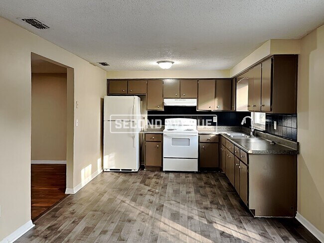 Building Photo - 5939 Pueblo Ct