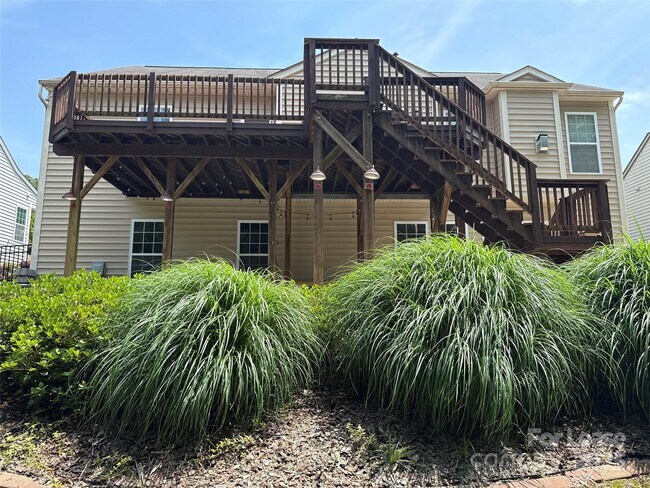 Foto del edificio - 14702 Brannock Hills Dr